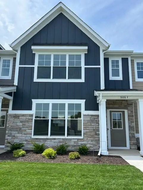1609 Parkside Lane #F, Dyer, IN 46311