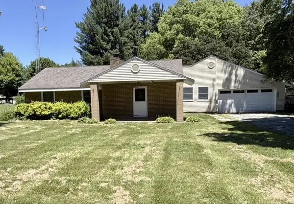 2223 W Oak Street, La Porte, IN 46350