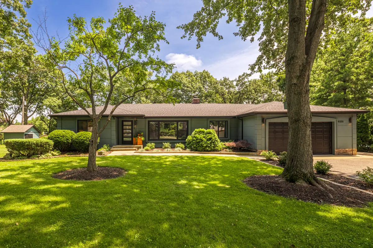 9201 Kardel Drive, Saint John, IN 46373 - #1