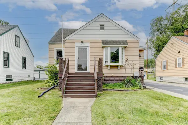 7420 S Mccook Avenue, Hammond, IN 46323