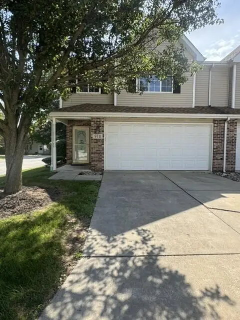 911 Penny Court, Hobart, IN 46342