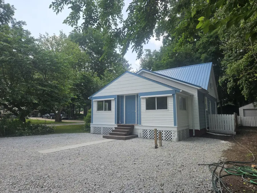 8416 E Lindstrom Lane, New Carlisle, IN 46552 - #3