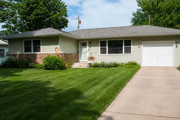 105 Greenwood Drive, La Porte, IN 46350