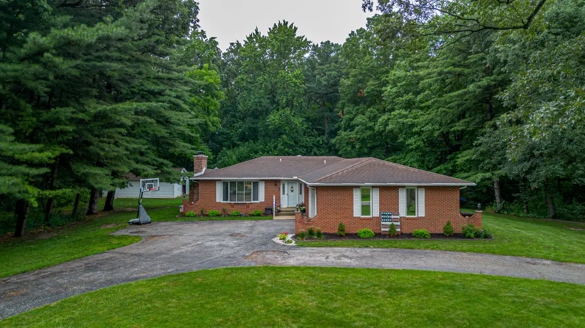 419 E 100 S, Valparaiso, IN 46383 - #1