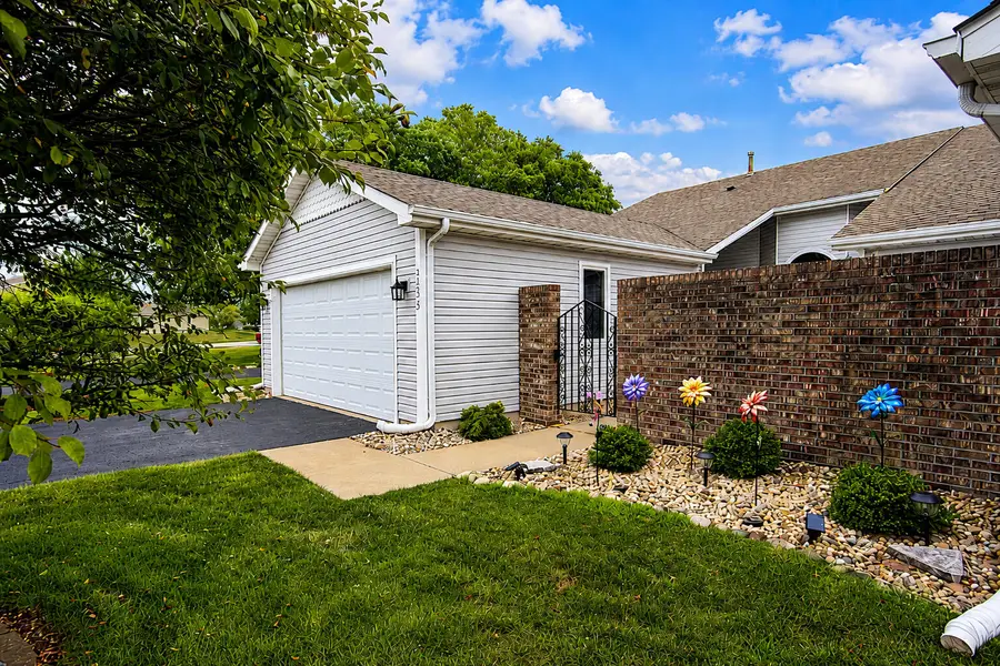 9935 Hunters Run, Saint John, IN 46373 - #2