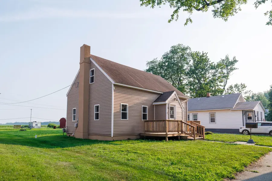 207 E Allen Street, Kentland, IN 47951 - #2