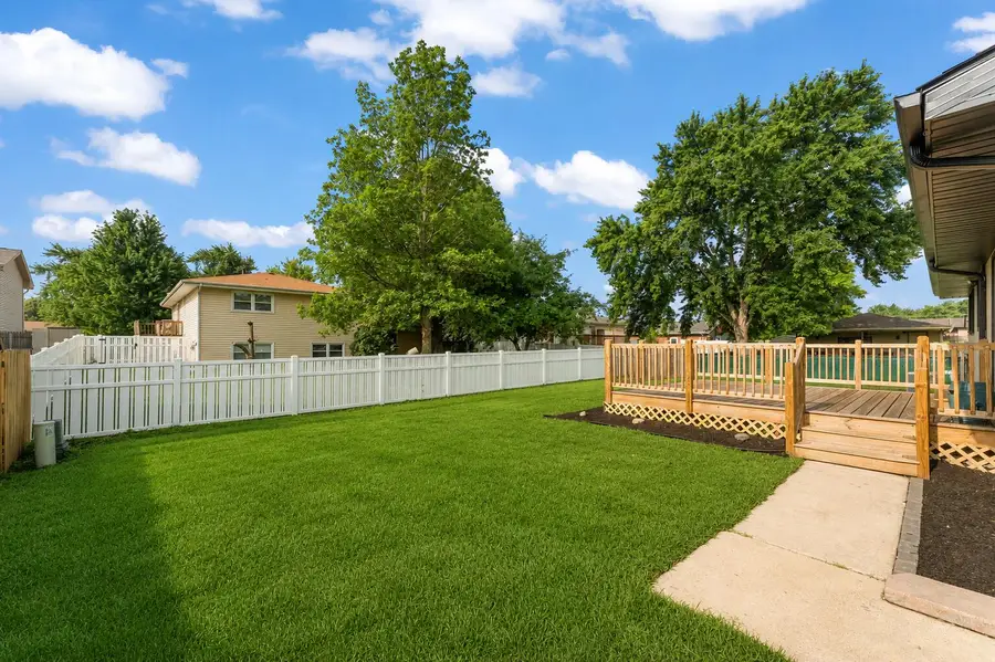 933 Hanover Lane, Dyer, IN 46311 - #3