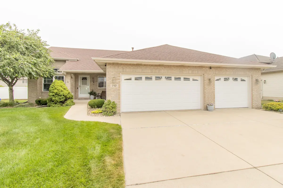 717 Sunflower Lane, Dyer, IN 46311 - #1