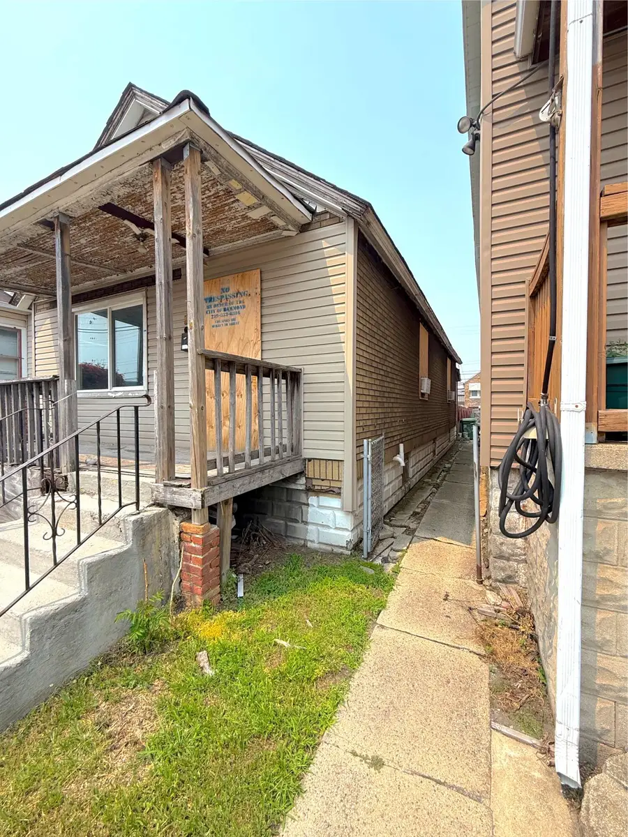 537 Gostlin Street, Hammond, IN 46327 - #2