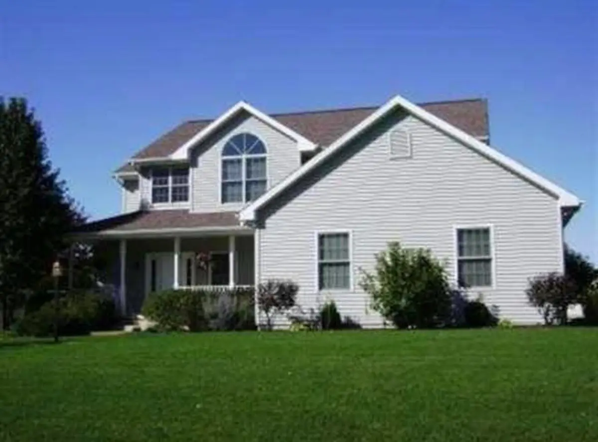 3307 N Hickory Court, Warsaw, IN 46582 - #1