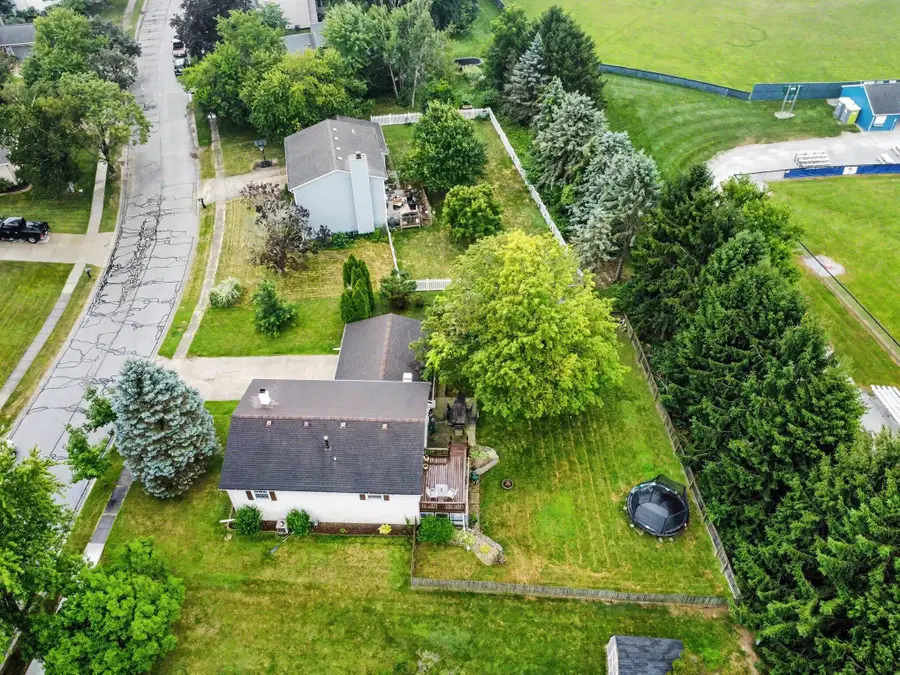 3707 Oak Grove Drive, Valparaiso, IN 46383 - #3