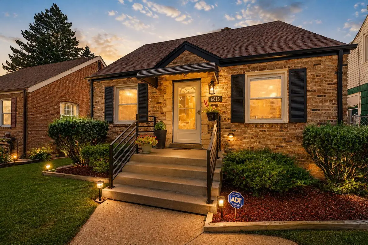 6813 Schneider Avenue, Hammond, IN 46323 - #1