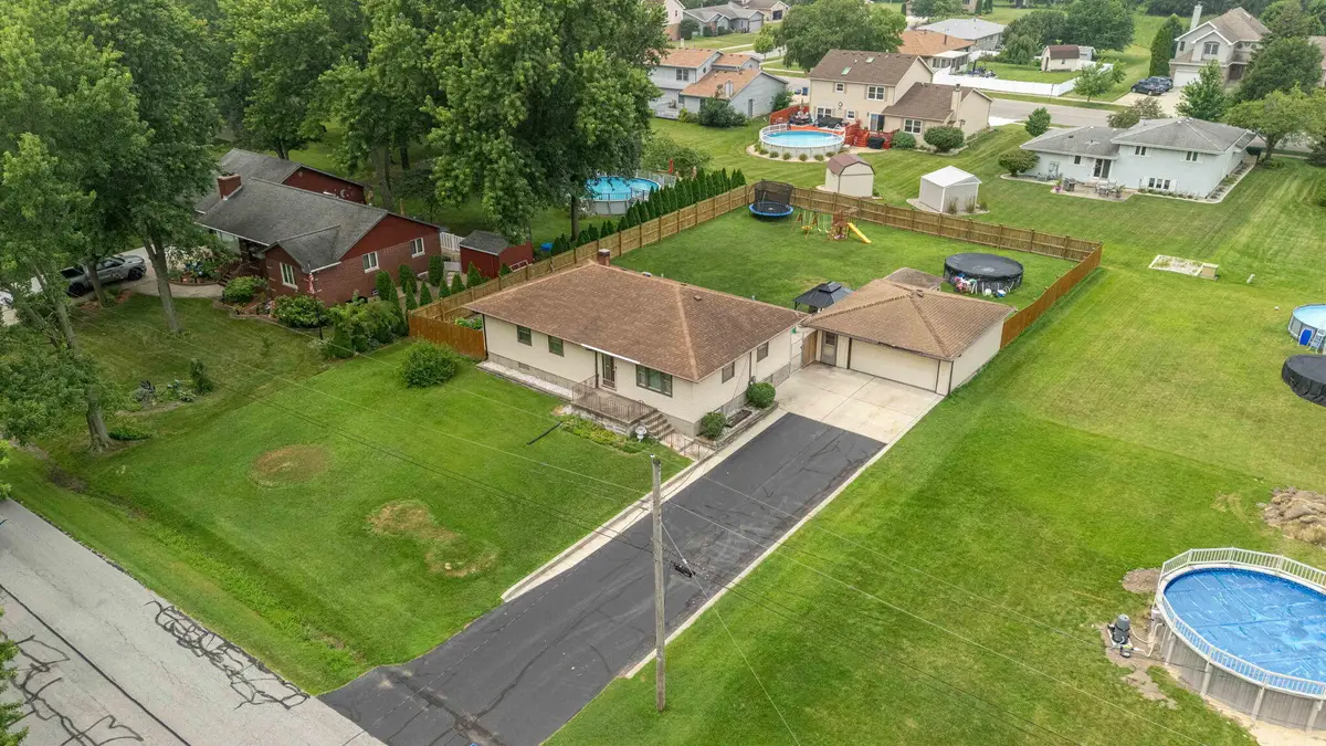 8538 Montfort Drive, Saint John, IN 46373 - #1