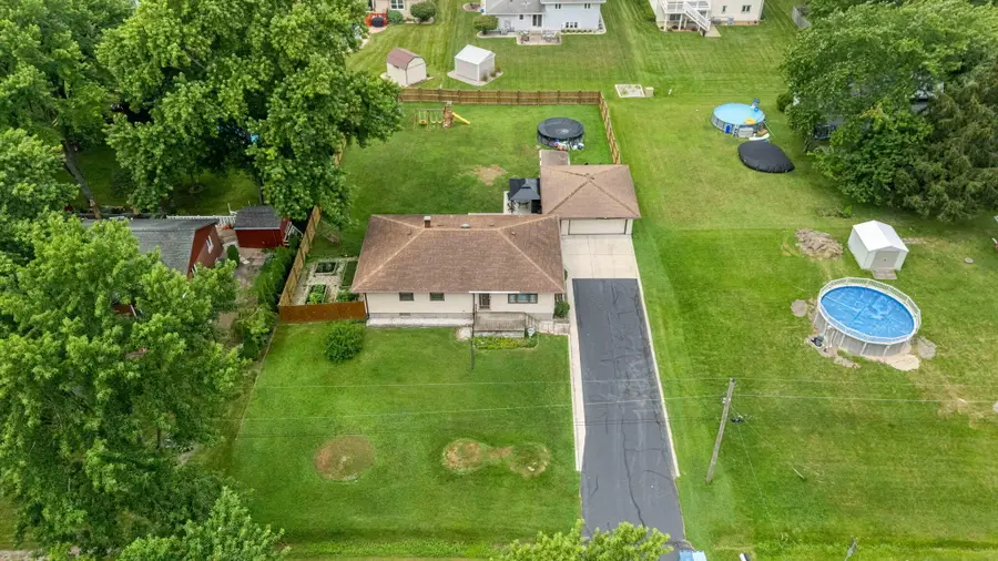 8538 Montfort Drive, Saint John, IN 46373 - #2