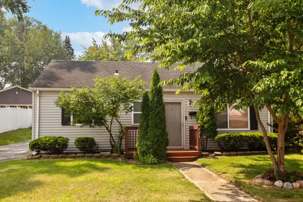 225 E Joliet Street, Schererville, IN 46375