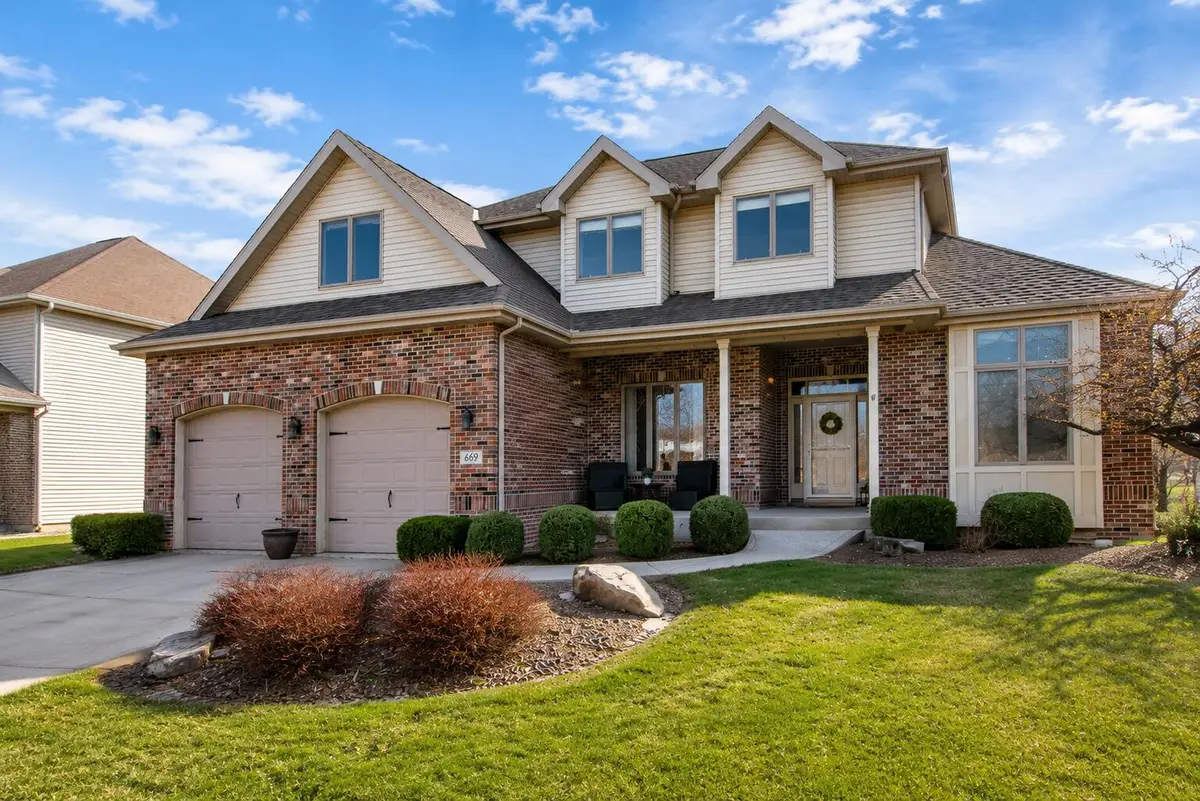 669 Davis Circle, Crown Point, IN 46307 - #1