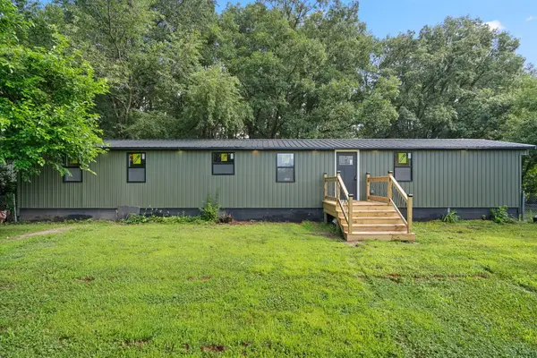 4216 Old Orchard Lane, Wheatfield, IN 46392