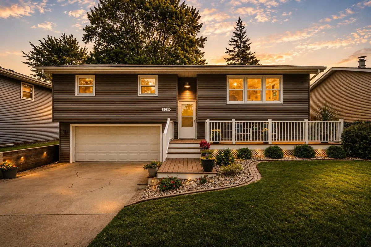 9539 Hawthorne Drive, Munster, IN 46321 - #1