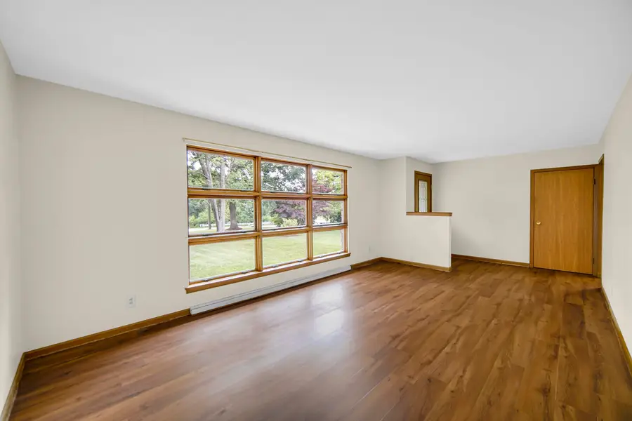 925 S Indiana Avenue, Crown Point, IN 46307 - #2