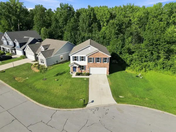 1035 Blue Lake Circle, Chesterton, IN 46304