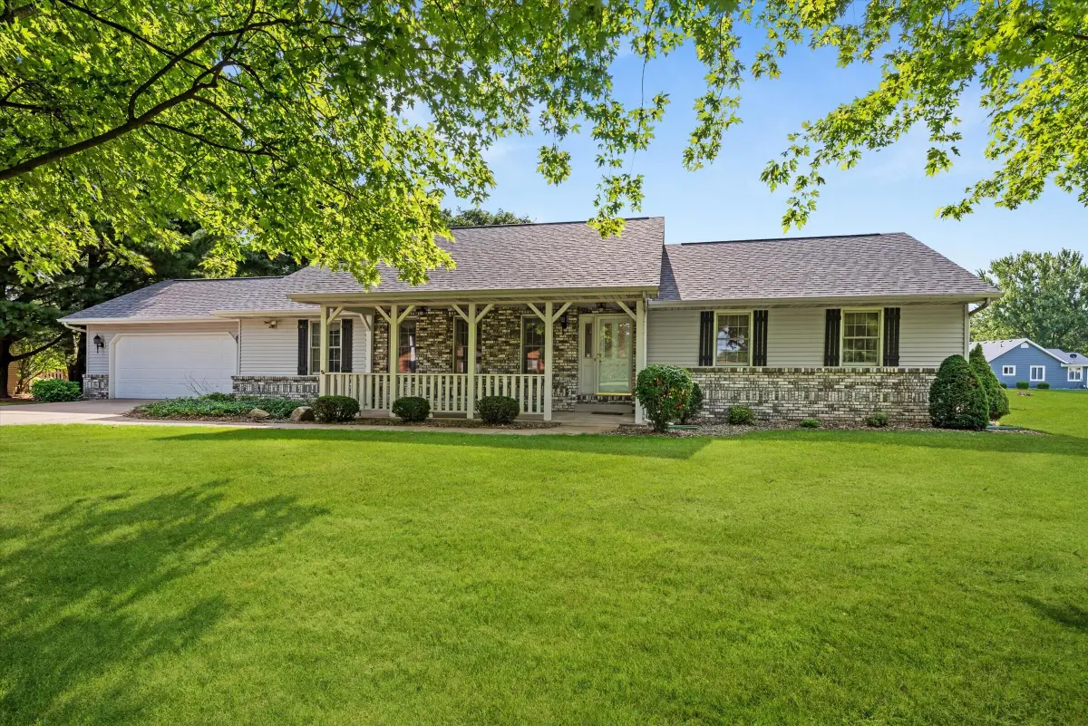 223 Thornhedge Drive, Valparaiso, IN 46383 - #1