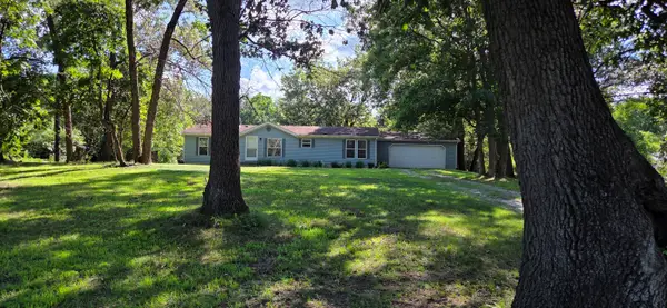11643 Chateau Lane, DeMotte, IN 46310