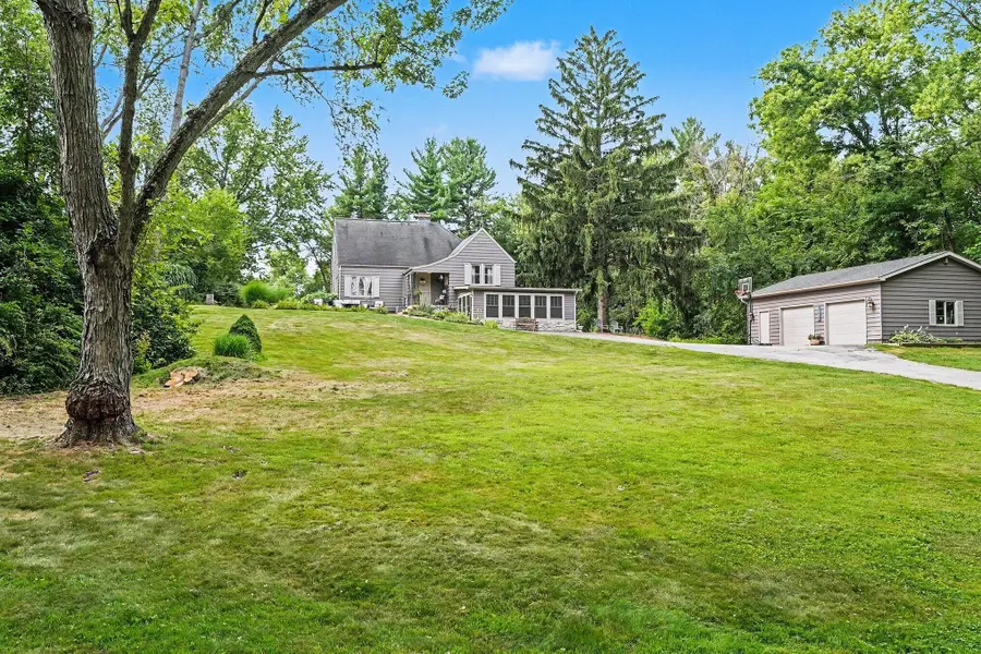228 W Joliet Road, Valparaiso, IN 46385 - #3