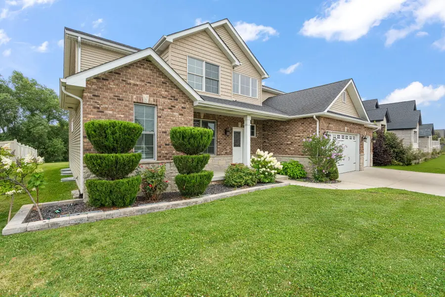 9827 Garden Way, Saint John, IN 46373 - #2