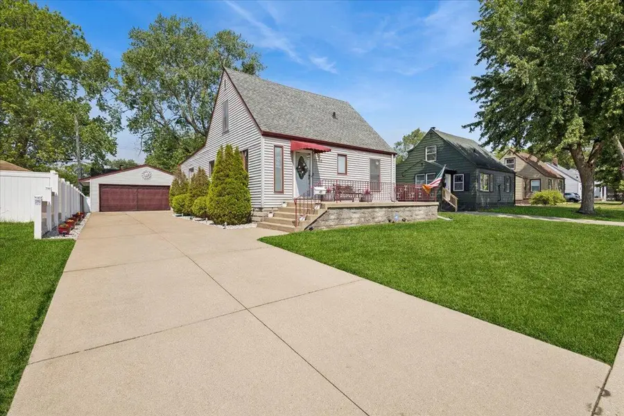 7126 Montana Avenue, Hammond, IN 46323 - #2