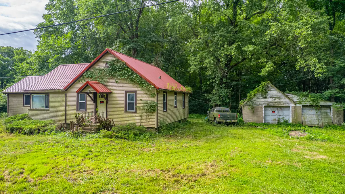 346 E 900 N, La Porte, IN 46350 - #1