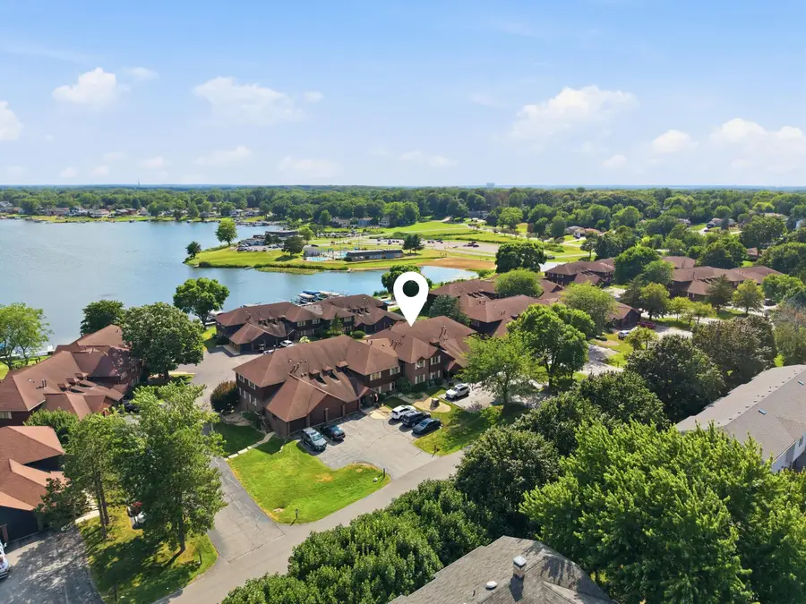 2529 E Lakeshore Drive, Crown Point, IN 46307 - #3