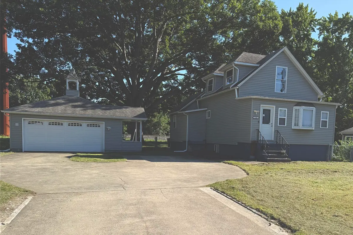 2101 Greenwood Avenue, Michigan City, IN 46360 - #1