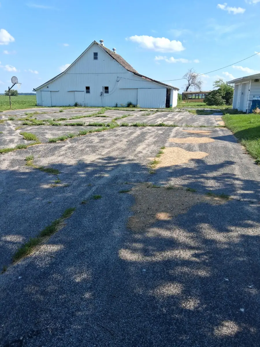 15693 W 800 S, Francesville, IN 47946 - #2
