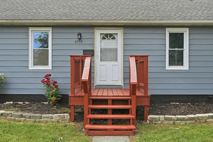 8314 Gordon Drive, Highland, IN 46322 - #3