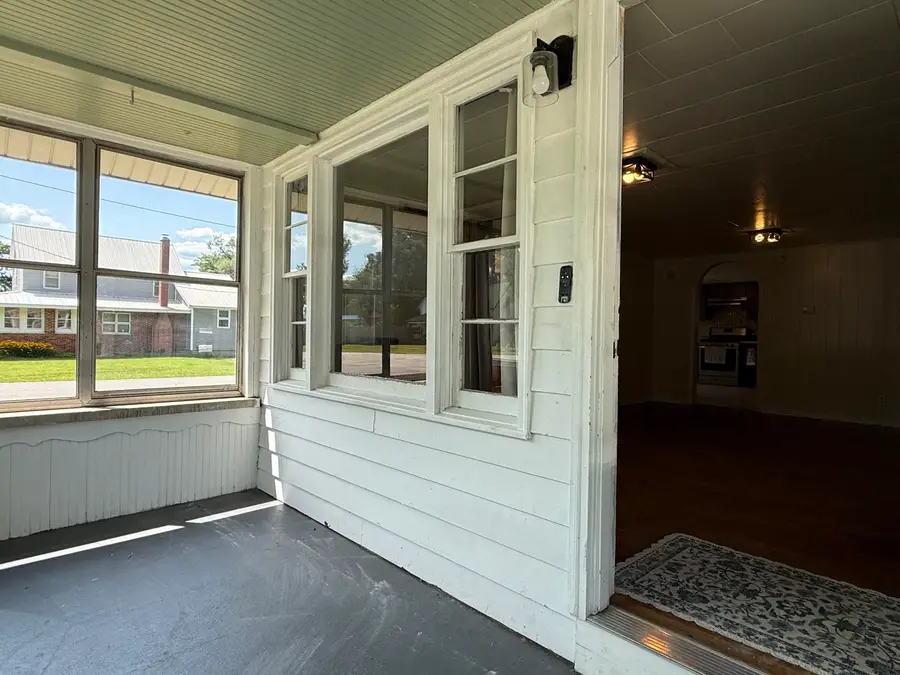 509 W Davis Street, Hamlet, IN 46532 - #2