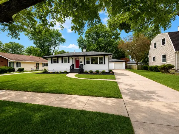 9151 Cottage Grove Place, Highland, IN 46322
