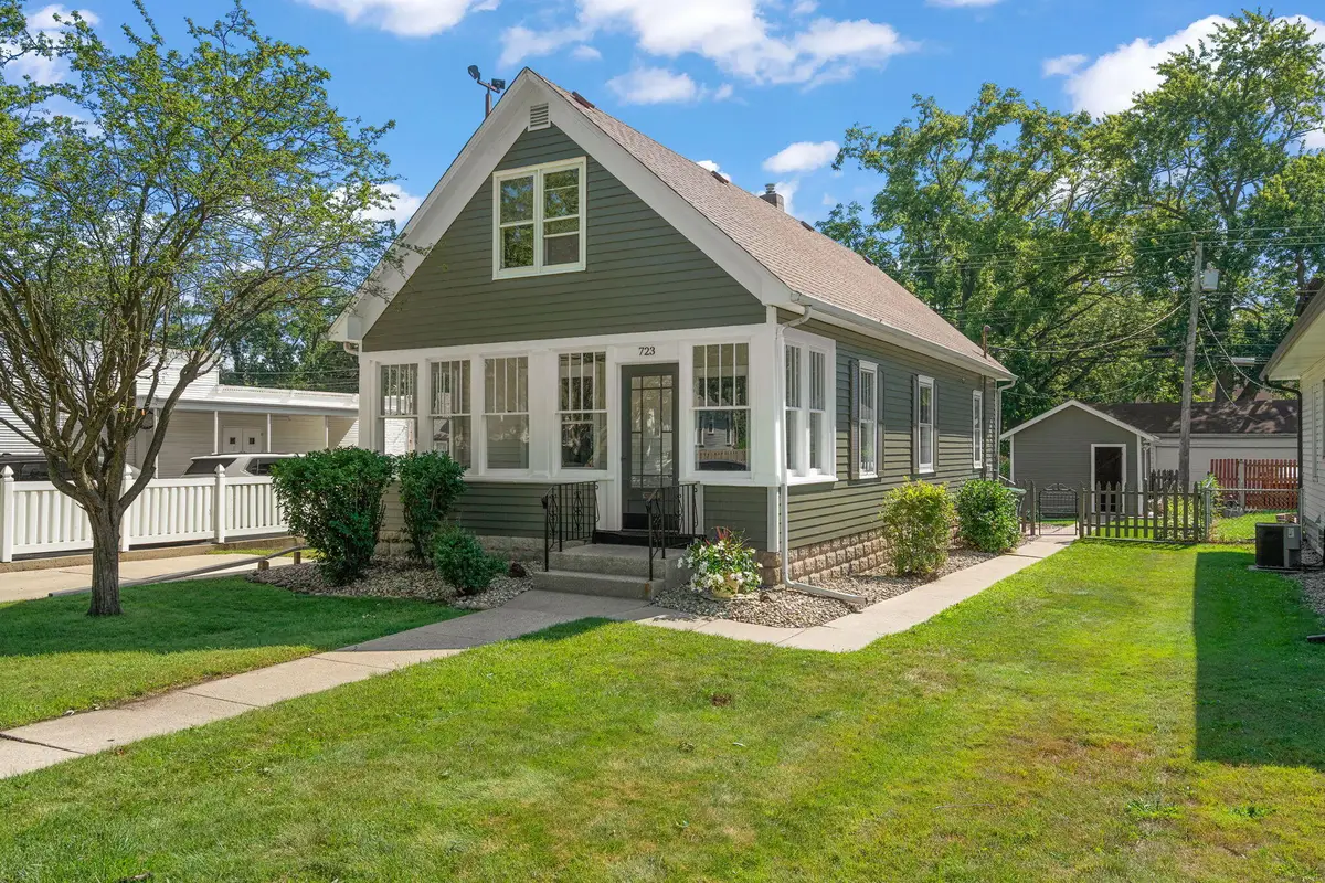 723 Lincoln Street, Hobart, IN 46342 - #1
