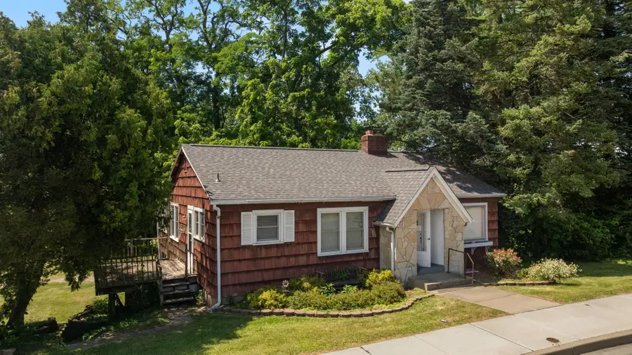 702 Pine Lake Avenue, La Porte, IN 46350 - #2