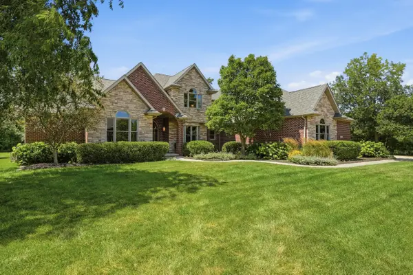 8826 Schafer Drive, St. John, IN 46373