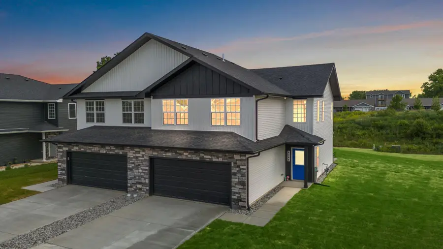 4295 W 77th Avenue, Merrillville, IN 46410 - #2