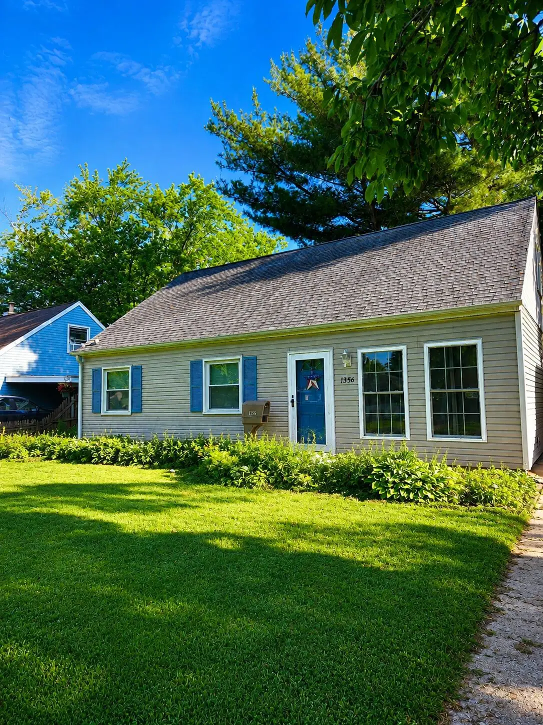 1356 W 1st Place, Hobart, IN 46342 - #1