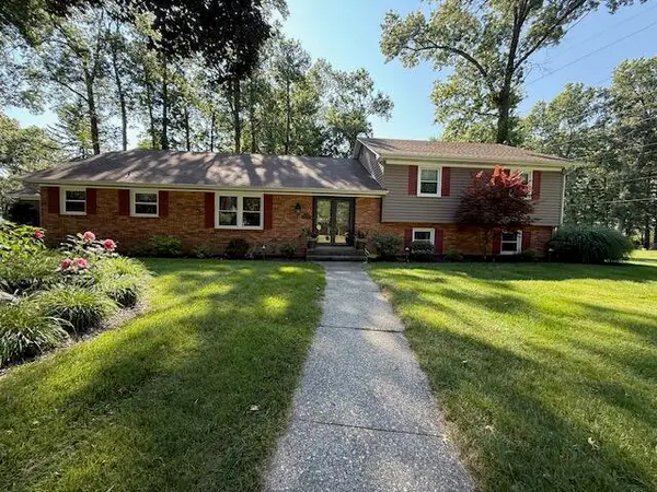 4000 Hemlock Drive, Valparaiso, IN 46383