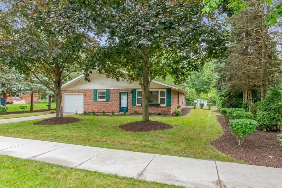 705 2nd Avenue Nw, Demotte, IN 46310 - #3