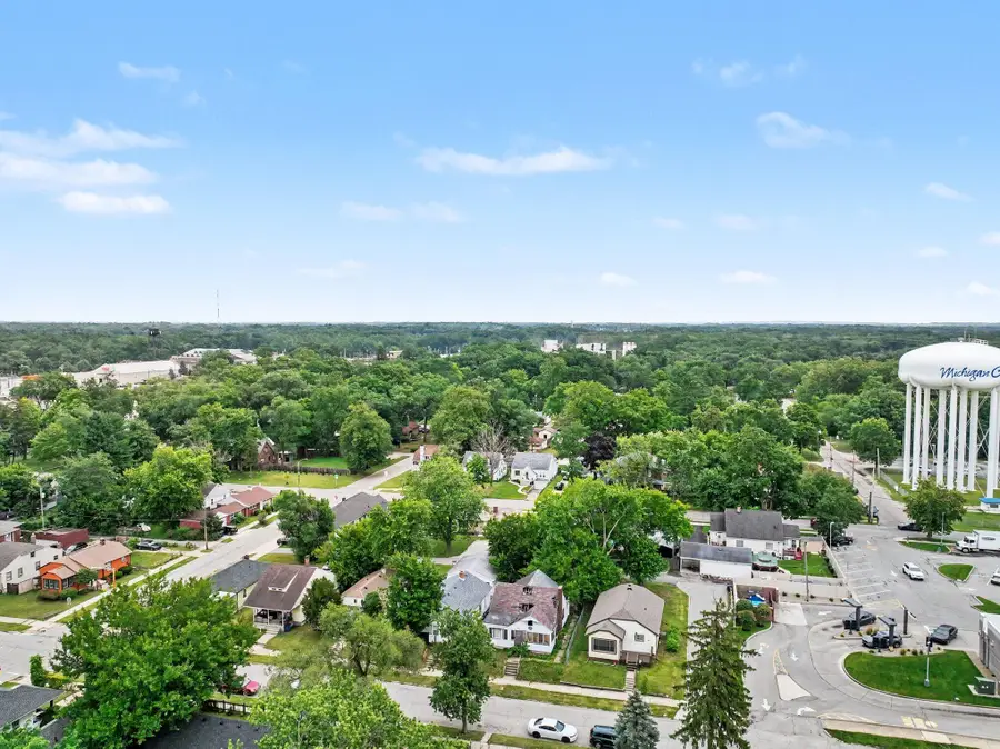 131 N Ashland Avenue, Michigan City, IN 46360 - #3