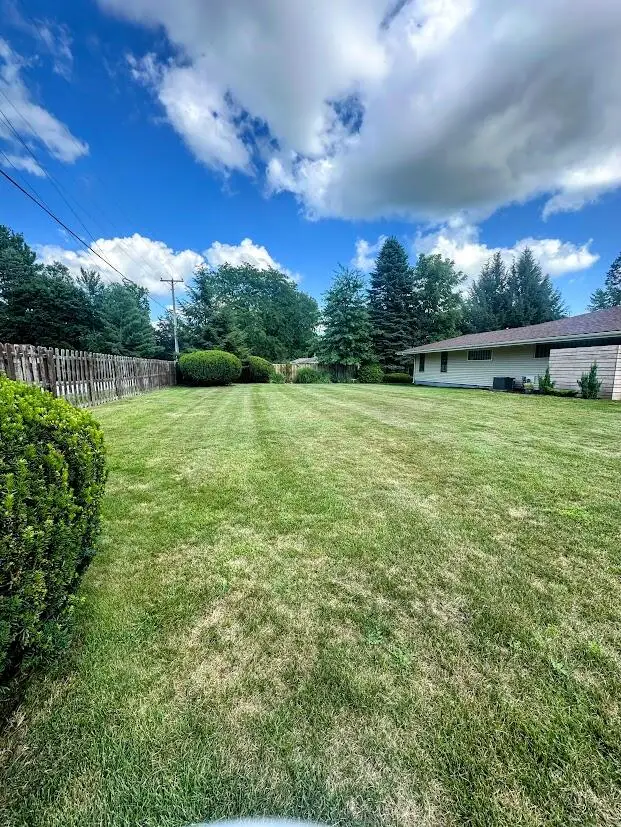 1801 Kingsbury Avenue, La Porte, IN 46350 - #3