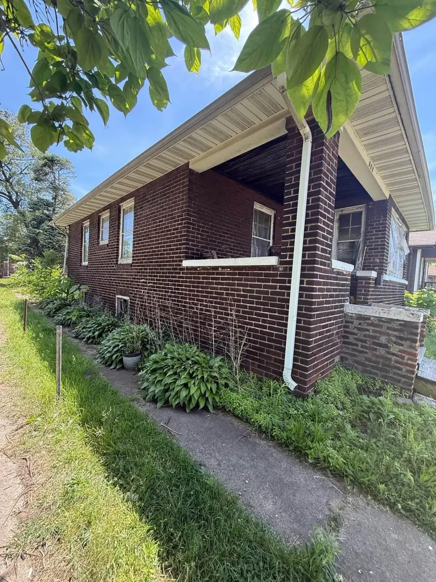 801 Tennessee Street, Gary, IN 46402 - #3