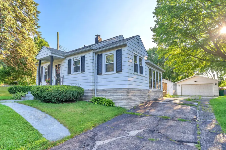 422 Rockwood Street, La Porte, IN 46350 - #3