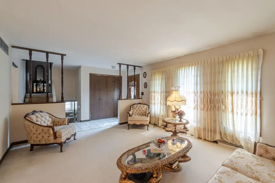 9609 Northcote Avenue, Munster, IN 46321 - #3