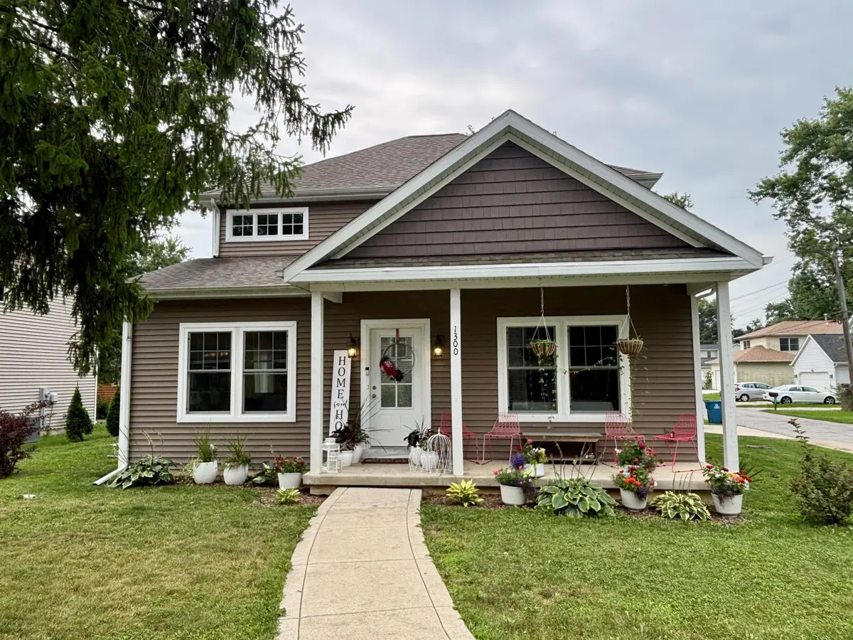 1300 Bobolink Road, Valparaiso, IN 46383 - #1