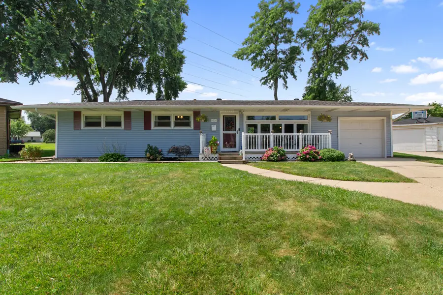 8434 Delaware Place, Highland, IN 46322 - #2